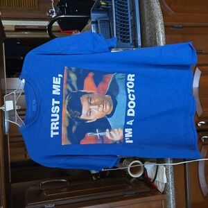 Trust me, I'm a doctor shirt size XL